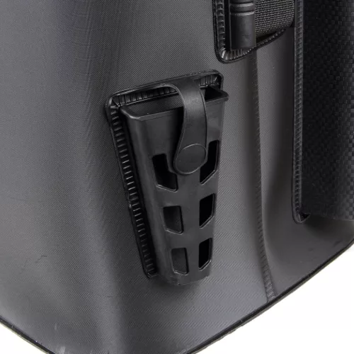 REIVA Seahawk Pro Pergető táska 45x27x26cm
