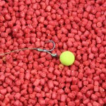 Nevis Feeder fonott előke csalitüskével, szakáll nélküli horoggal 6-os, 5db/cs.,	8.5 cm/0.16 mm/12.6 kg